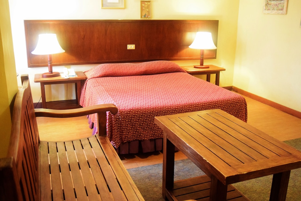 Subic Park Hotel 39/73
