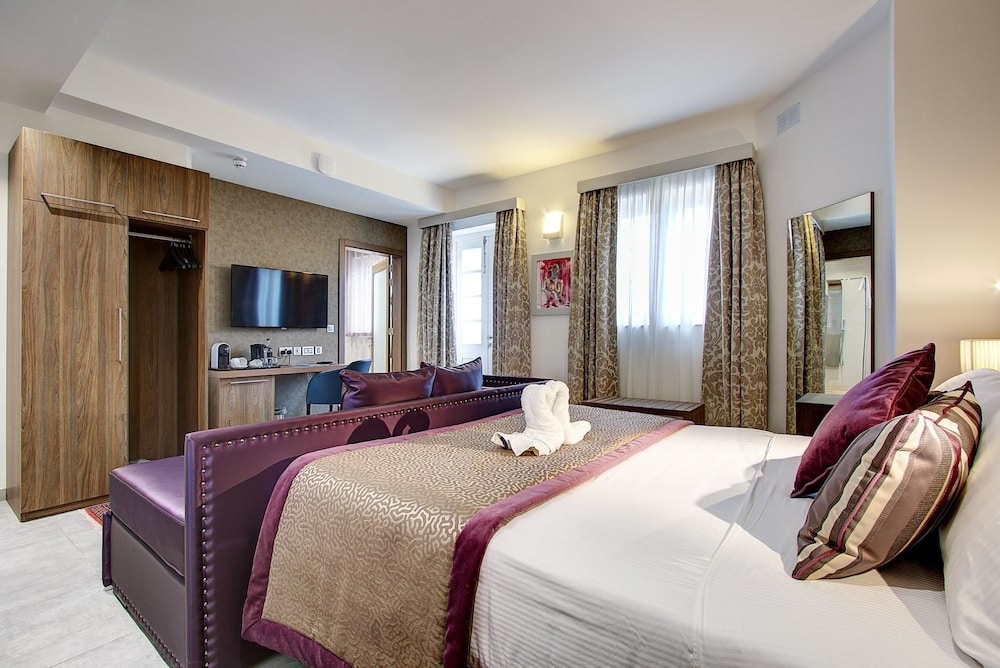 Suite, Terrace
