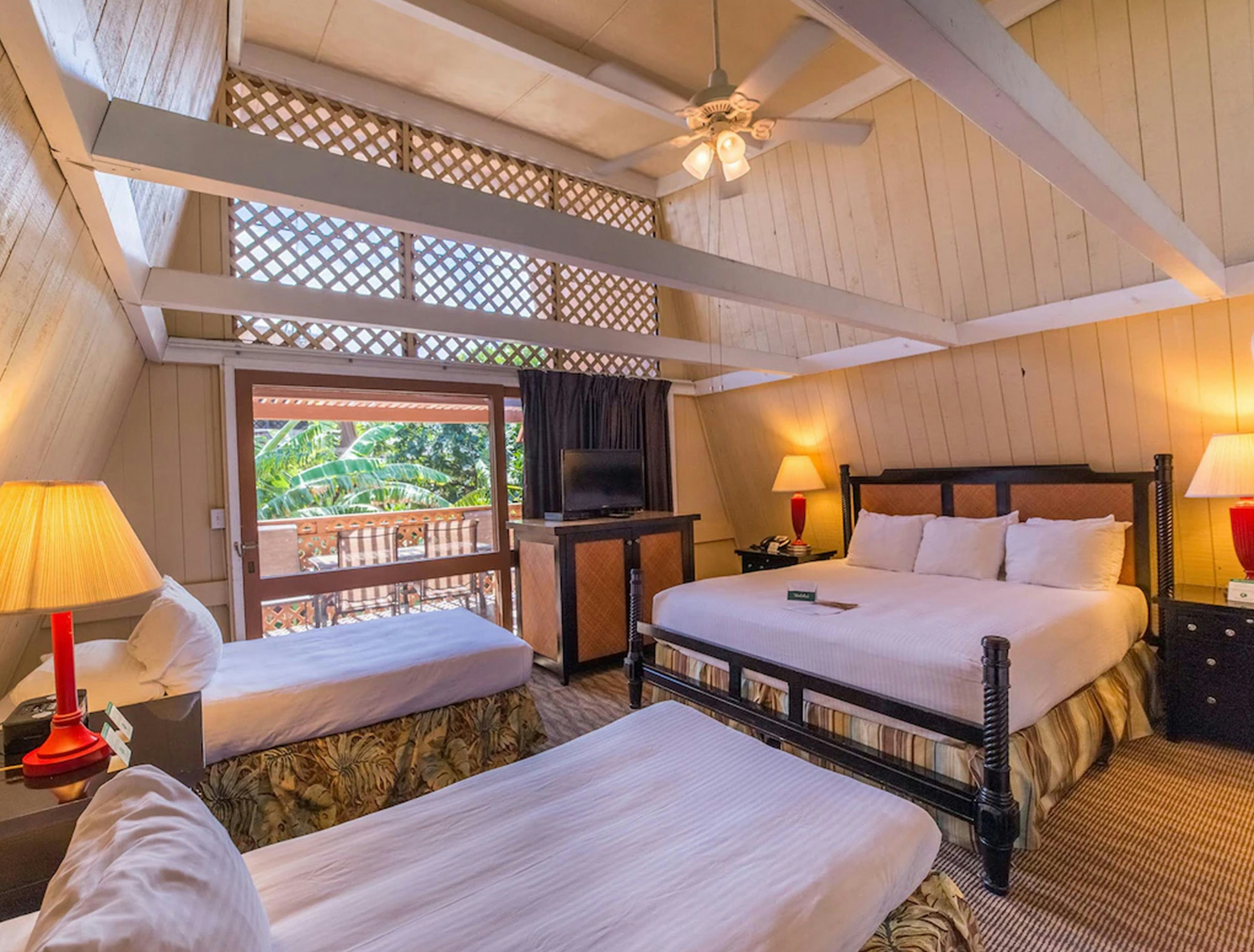 Hotel Moloka I 7/39