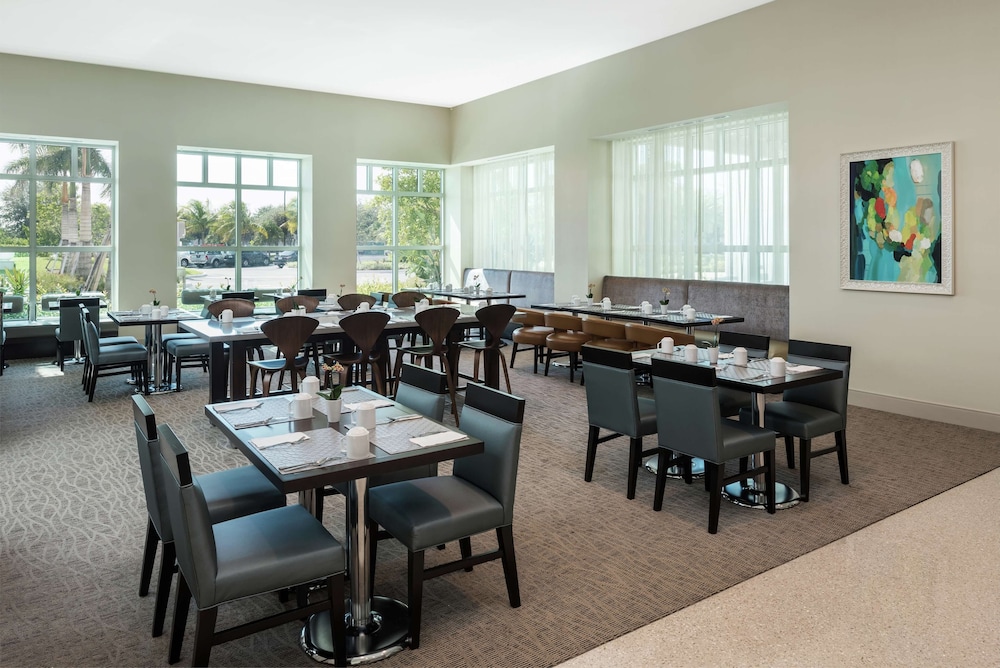 Hilton Garden Inn Miami Dolphin Mall 50/73