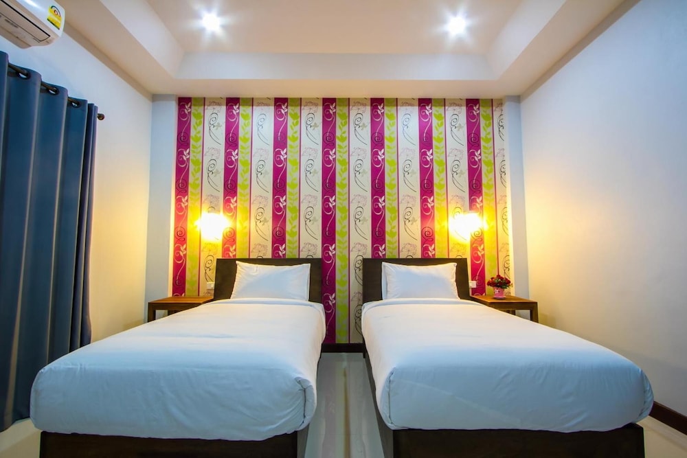 Mana Hotel 25/50