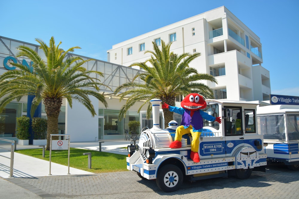 Villaggio Turistico Internazionale 35/50