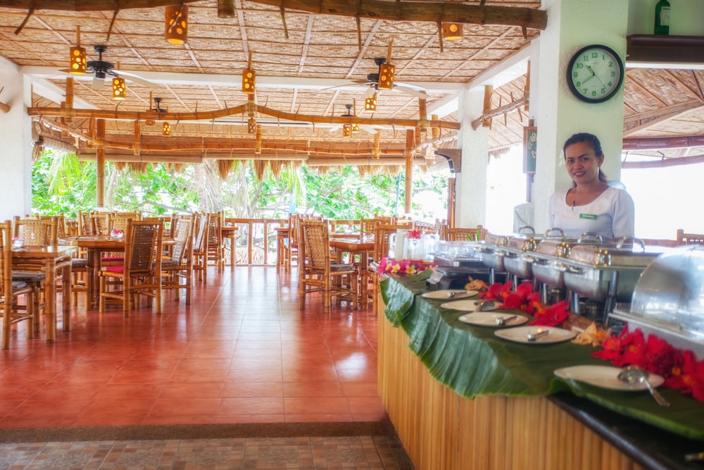 Pura Vida Beach And Dive Resort 42/61