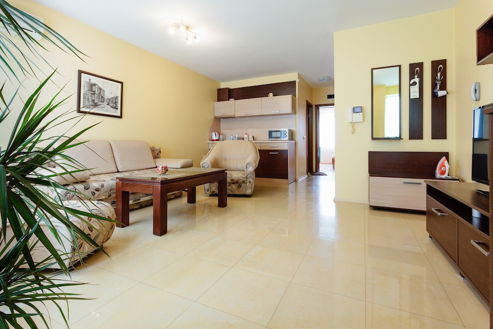 Bright House Hotel 27/46