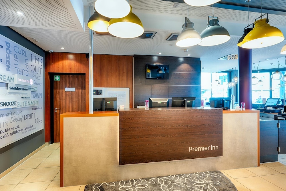 Premier Inn Frankfurt City Europaviertel 8/56