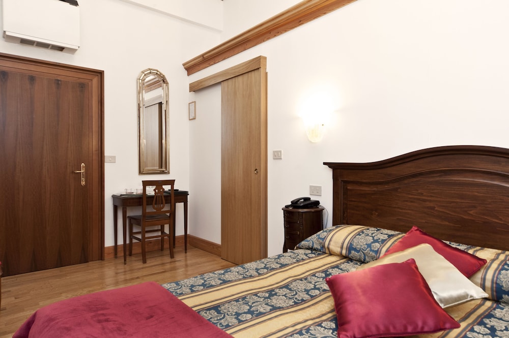Hotel Alla Fava 37/62