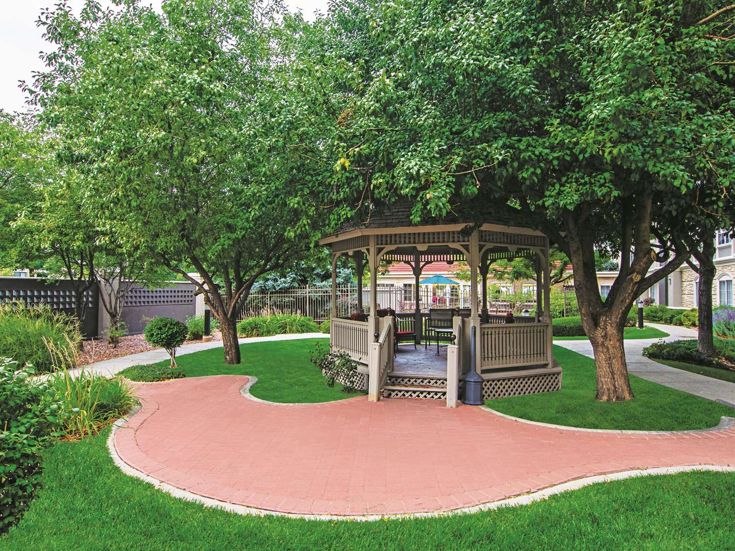 La Quinta Inn & Suites by Wyndham Denver Airport DIA 42/43