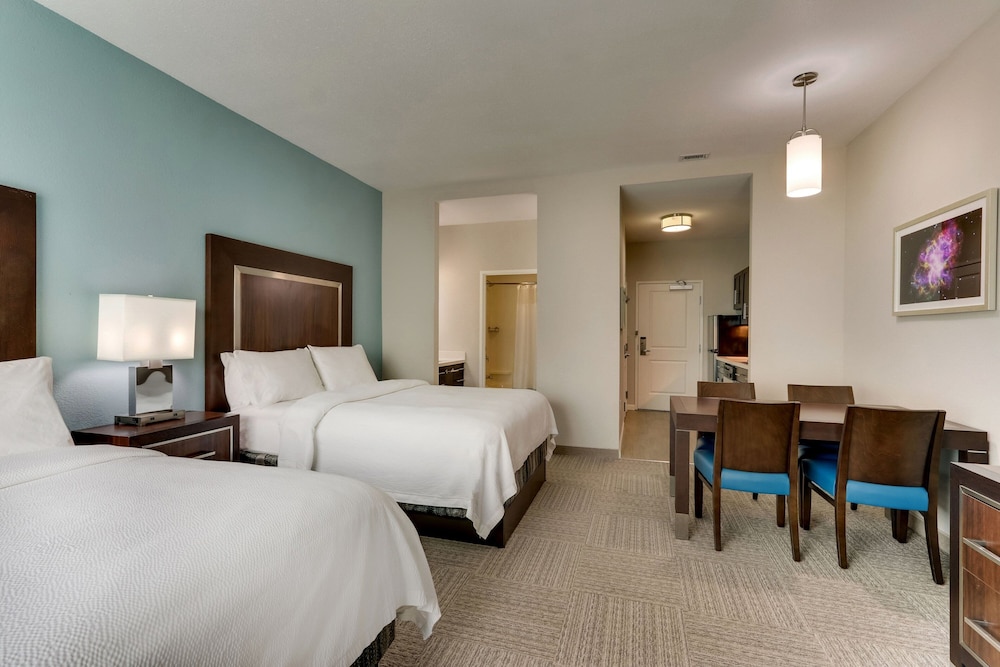 STUDIO, 2 QUEEN BEDS, ACCESSIBLE