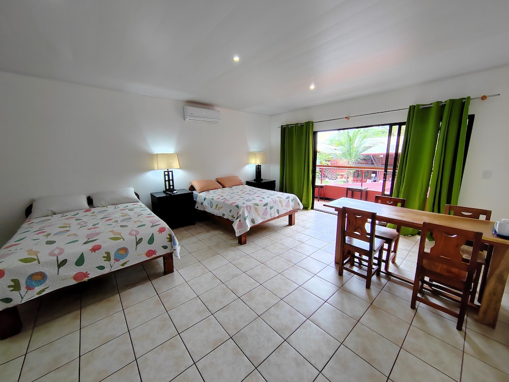 Hotel Los Ranchos 15/50