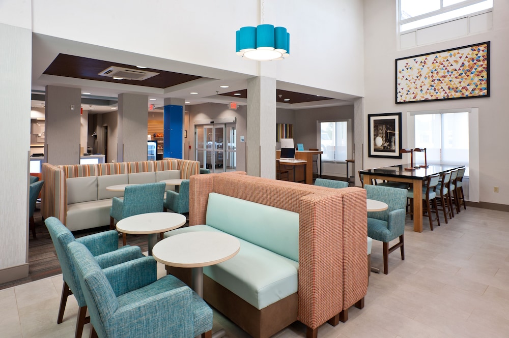 Holiday Inn Express Hotel Suites Scott Lafayette West 42/50