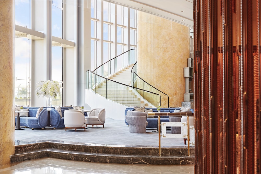 Four Seasons Hotel Hong Kong 13/76