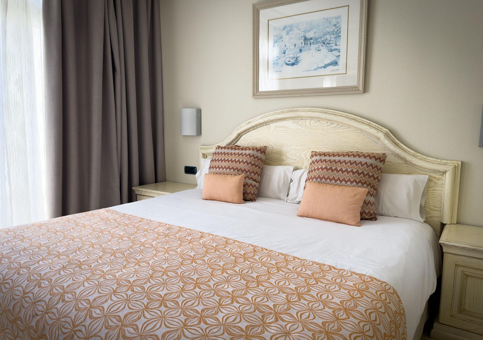 2 Bedrooms, Junior Suite, Beach View, Hot Tub