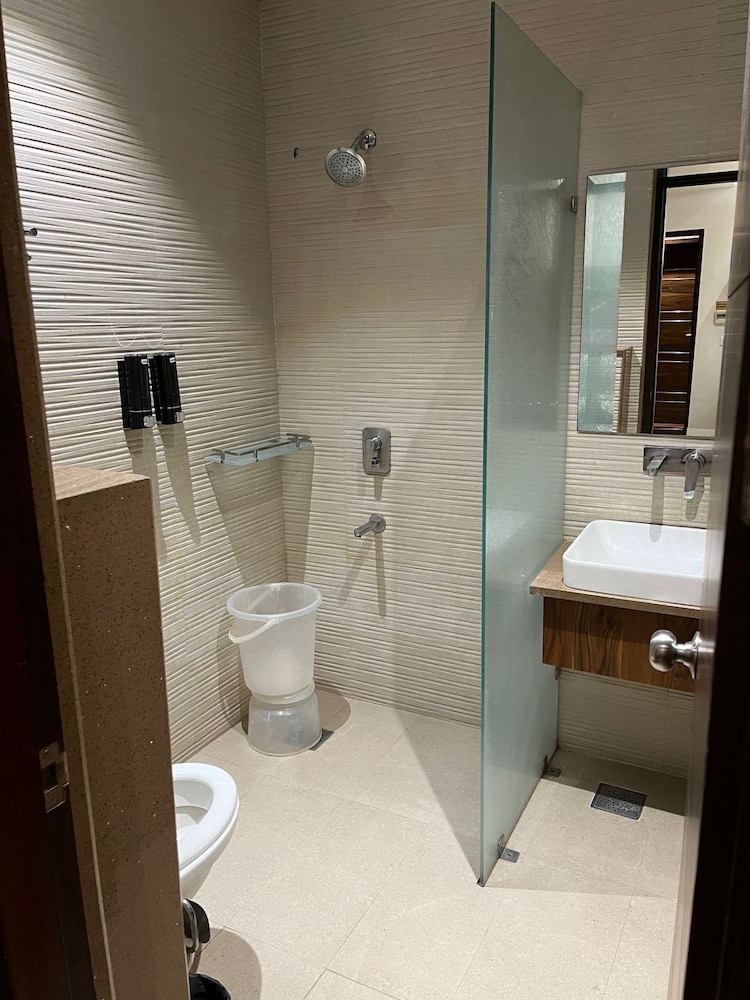 One Earth GG Regency Amritsar 34/34