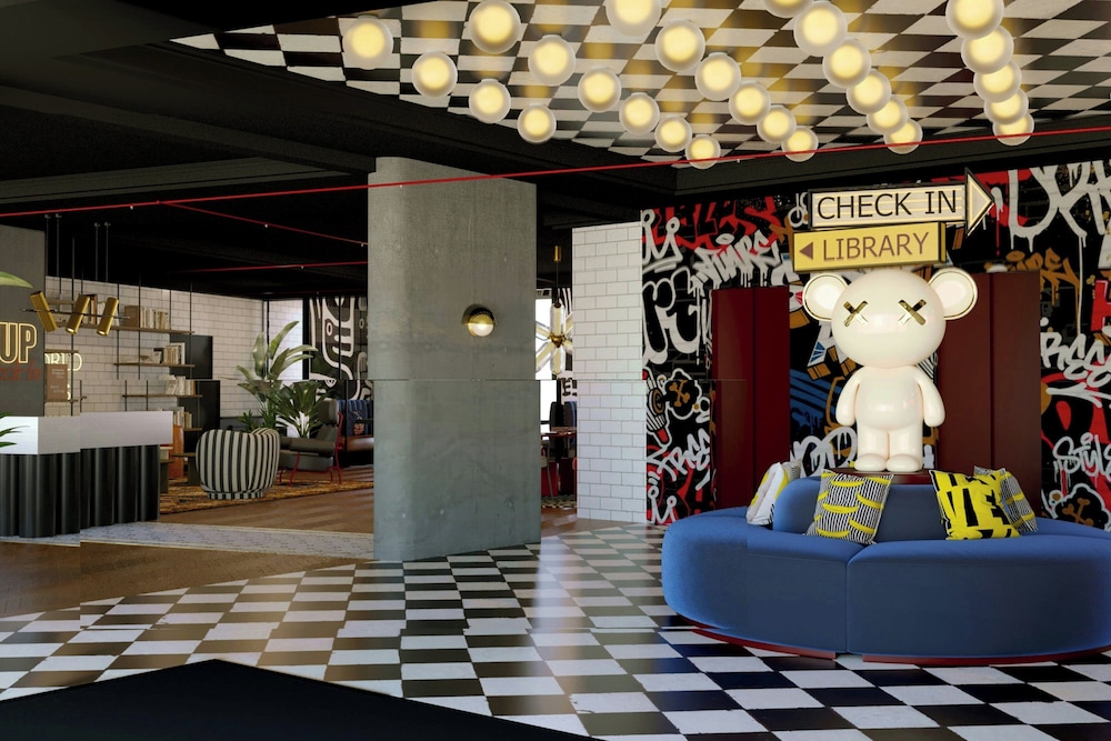 Moxy Paris La Villette 9/56