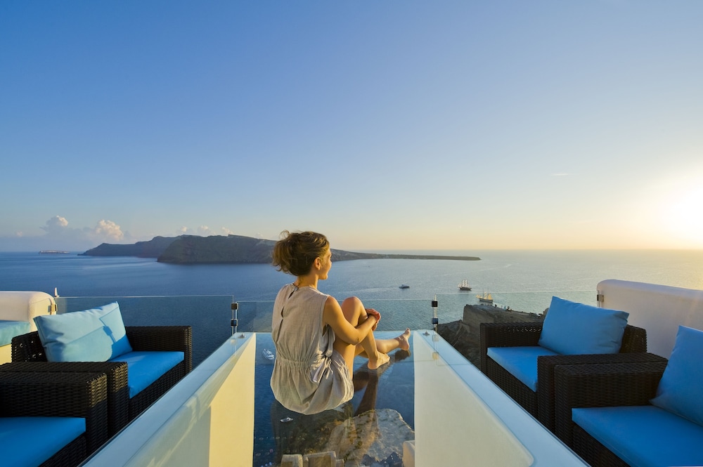 Hyperion Oia Suites 38/45