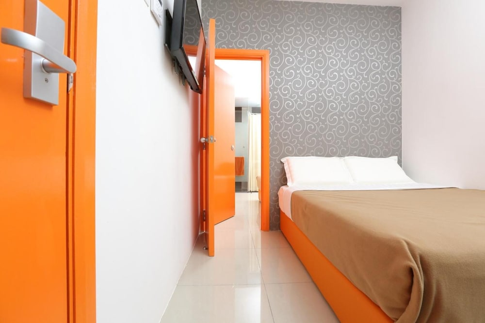 1 Hotel Taman Connaught 14/58