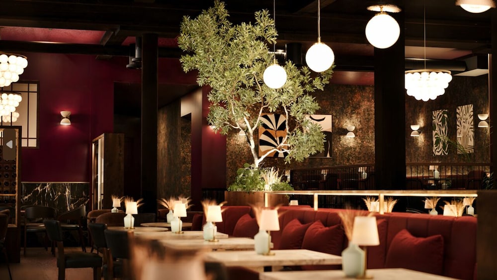 The Exchange Hotel 27/36