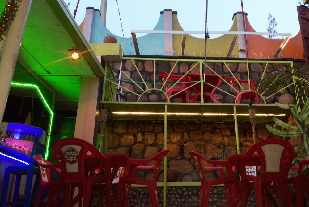 Colours Club Spa And Garden Resort 写真1