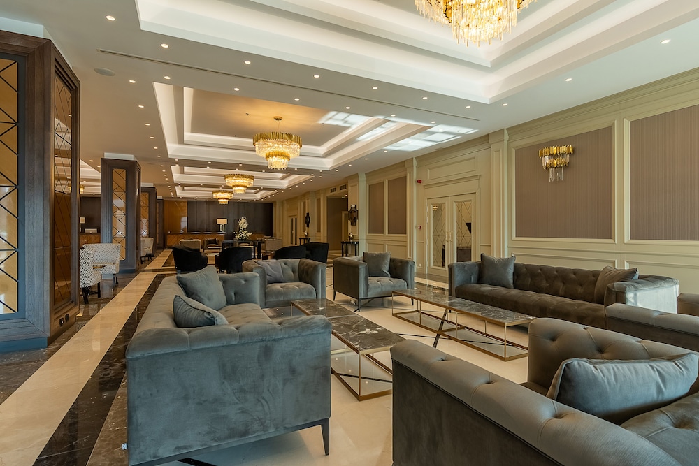 Astoria Grand Hotel 26/49