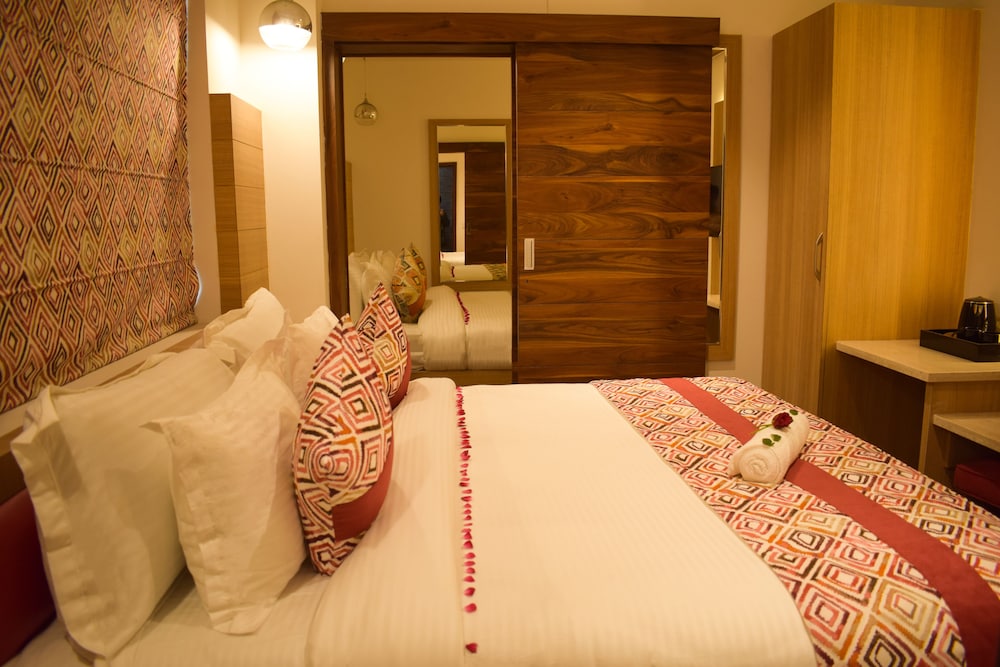 One Earth GG Regency Amritsar 15/34