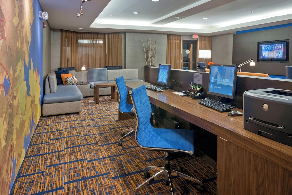 Courtyard By Marriott Winston-Salem Hanes Mall 57/66