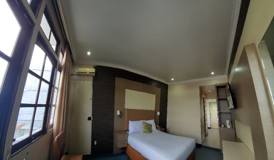 Grand Kartika Hotel Pontianak 6/11
