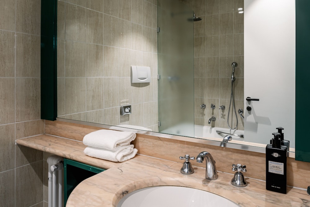 Quark Hotel Milan 56/60