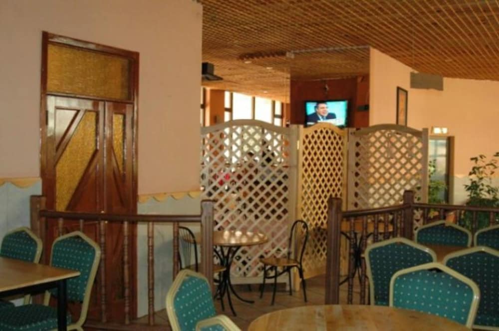 Crystal Hotel Asmara 14/22