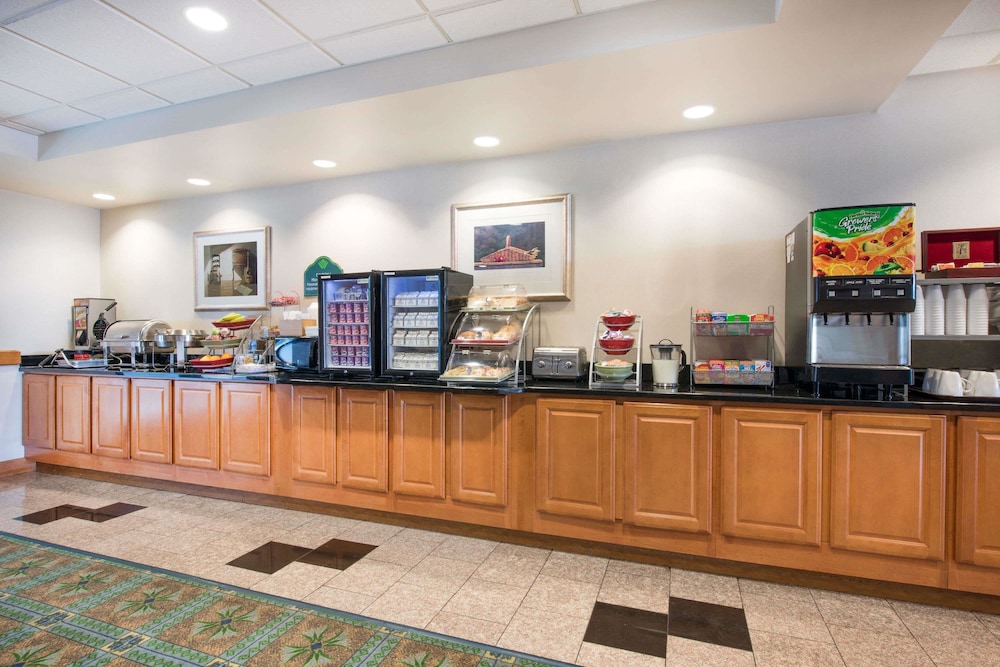 Wingate By Wyndham York 6/27