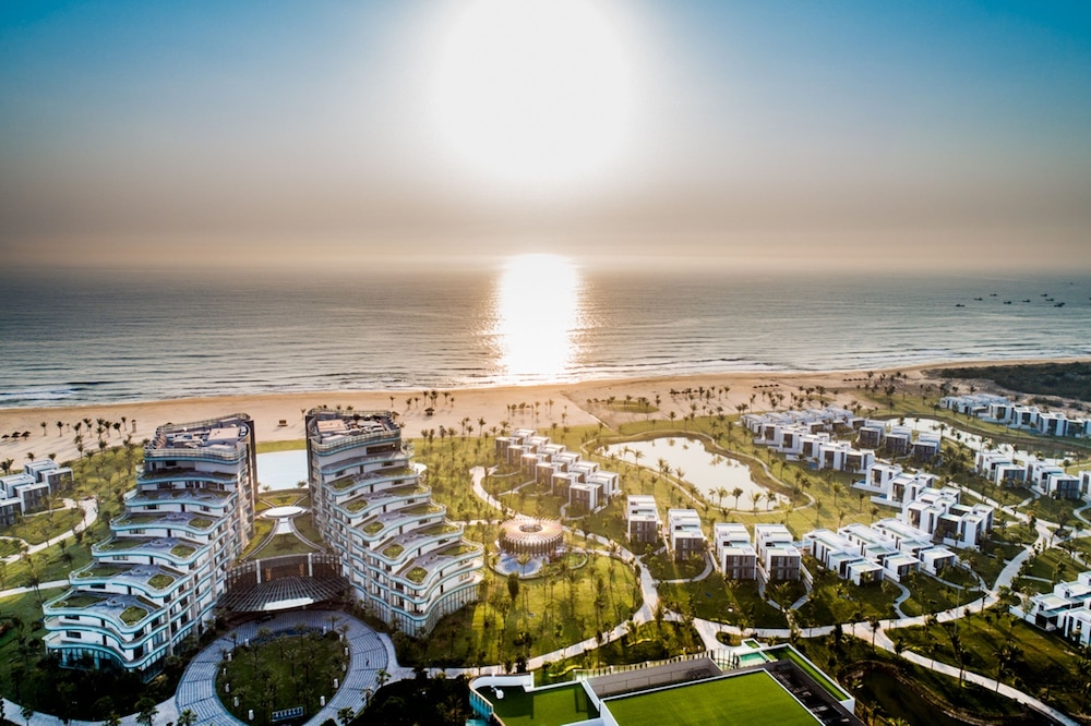 Vinpearl Resort and Golf Nam Hoi An 73/78
