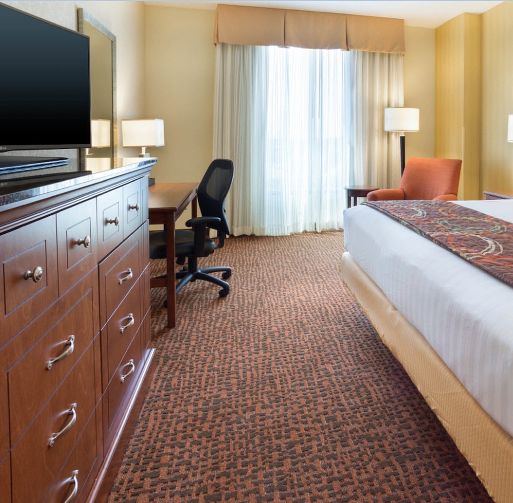 Drury Inn Suites Mt Vernon 8/50
