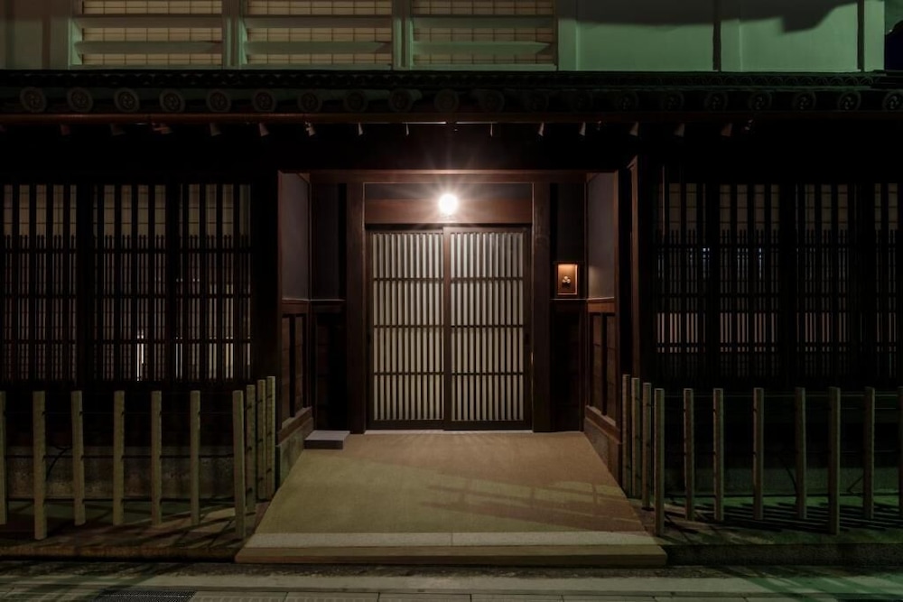 Azumi Setoda 2/50