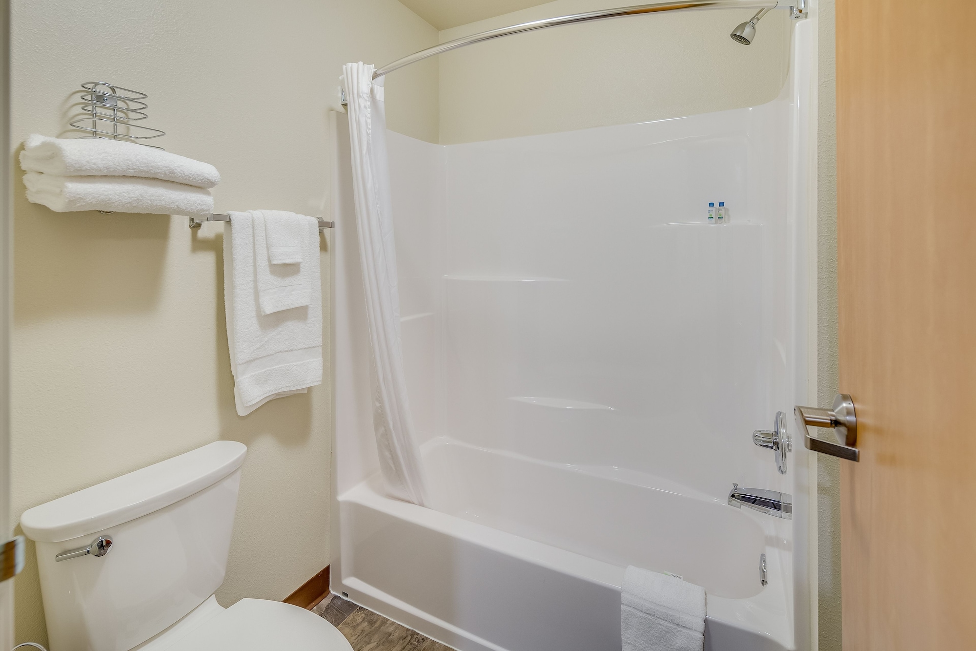Studio, 2 Queen Beds, Aptel Studio Hotel 7/7