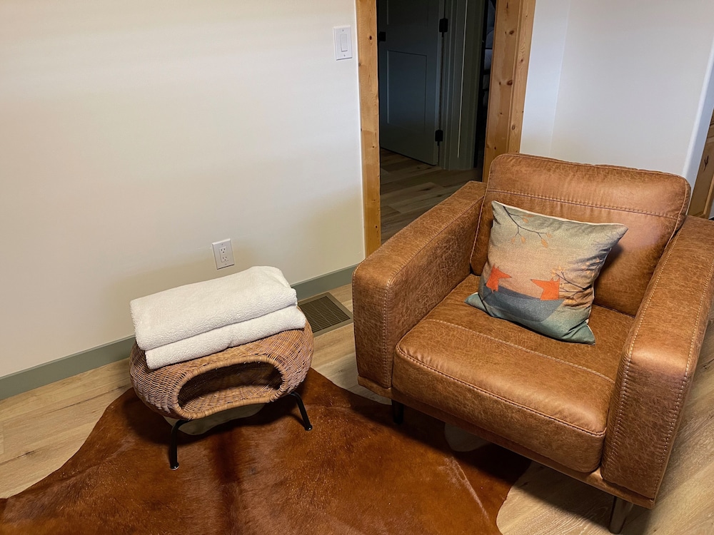 Pinedale Cozy Cabins 16/27