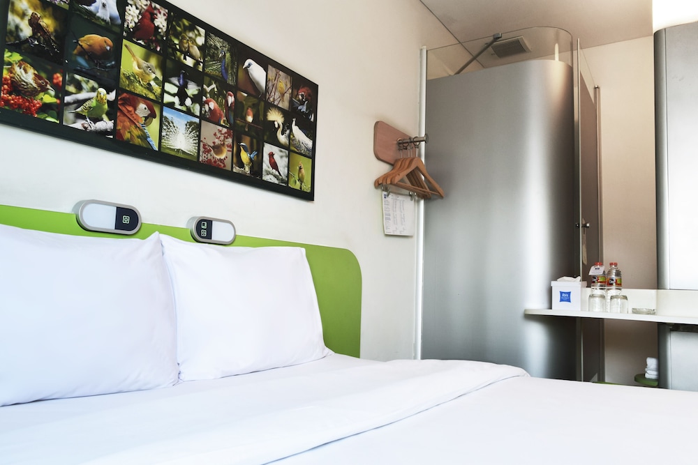Ibis Budget Semarang Tendean 26/54