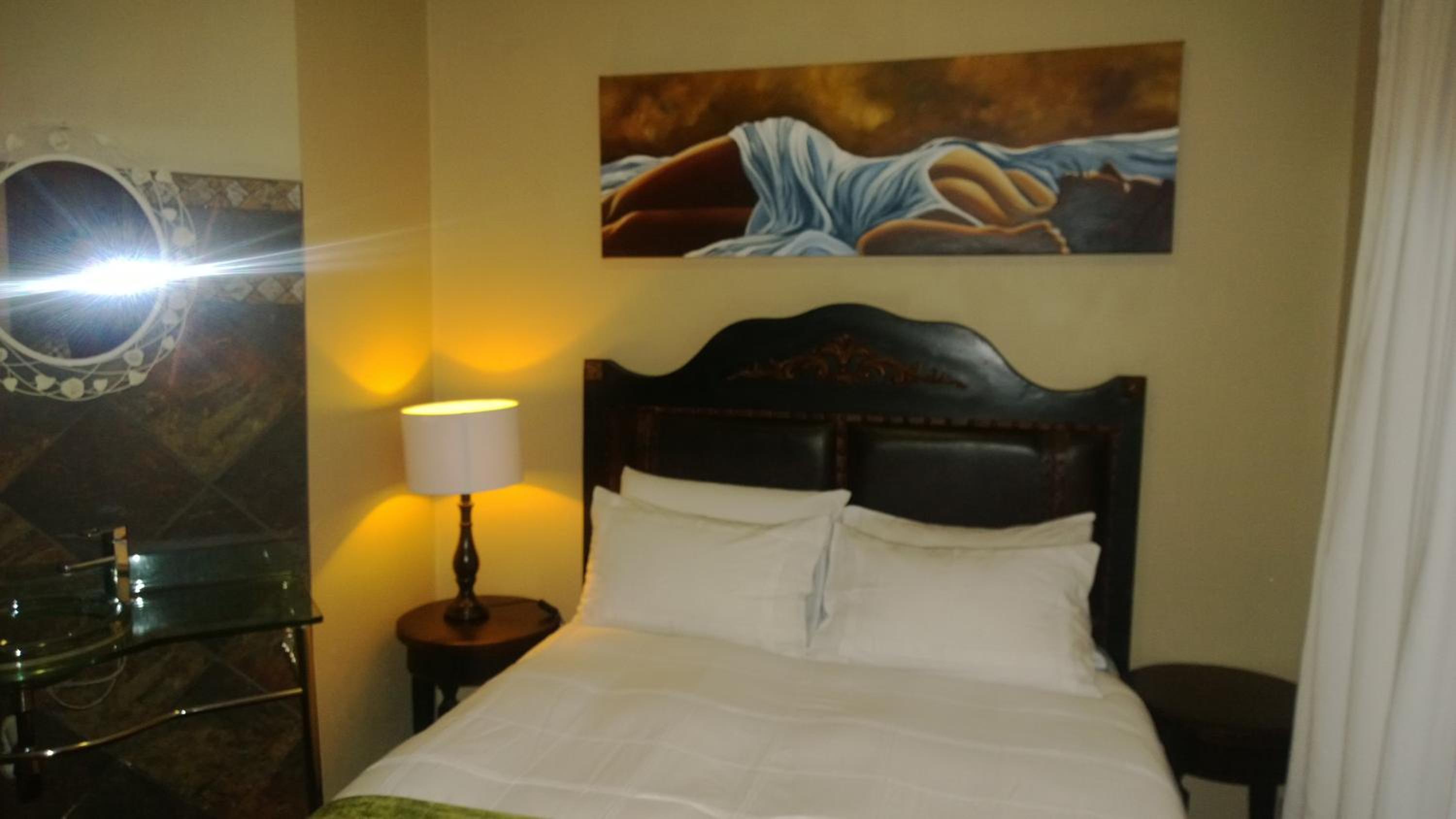 Loch Athlone Overnight Accommodation 19/50