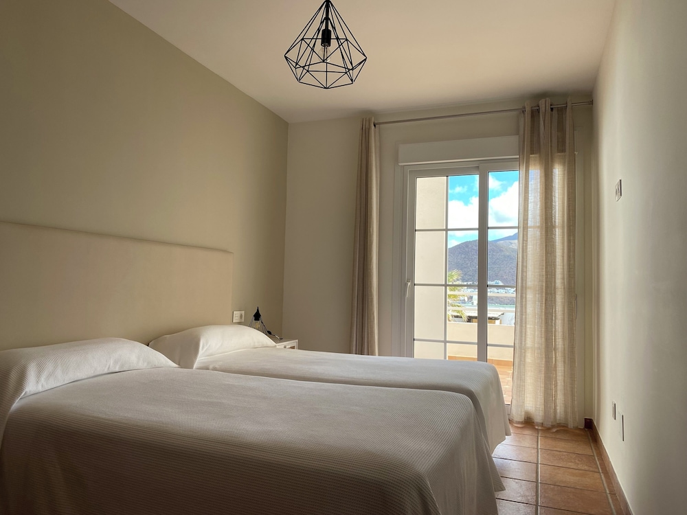2 Bedrooms, Design, Apartment, Double and Twin Beds, Bay View