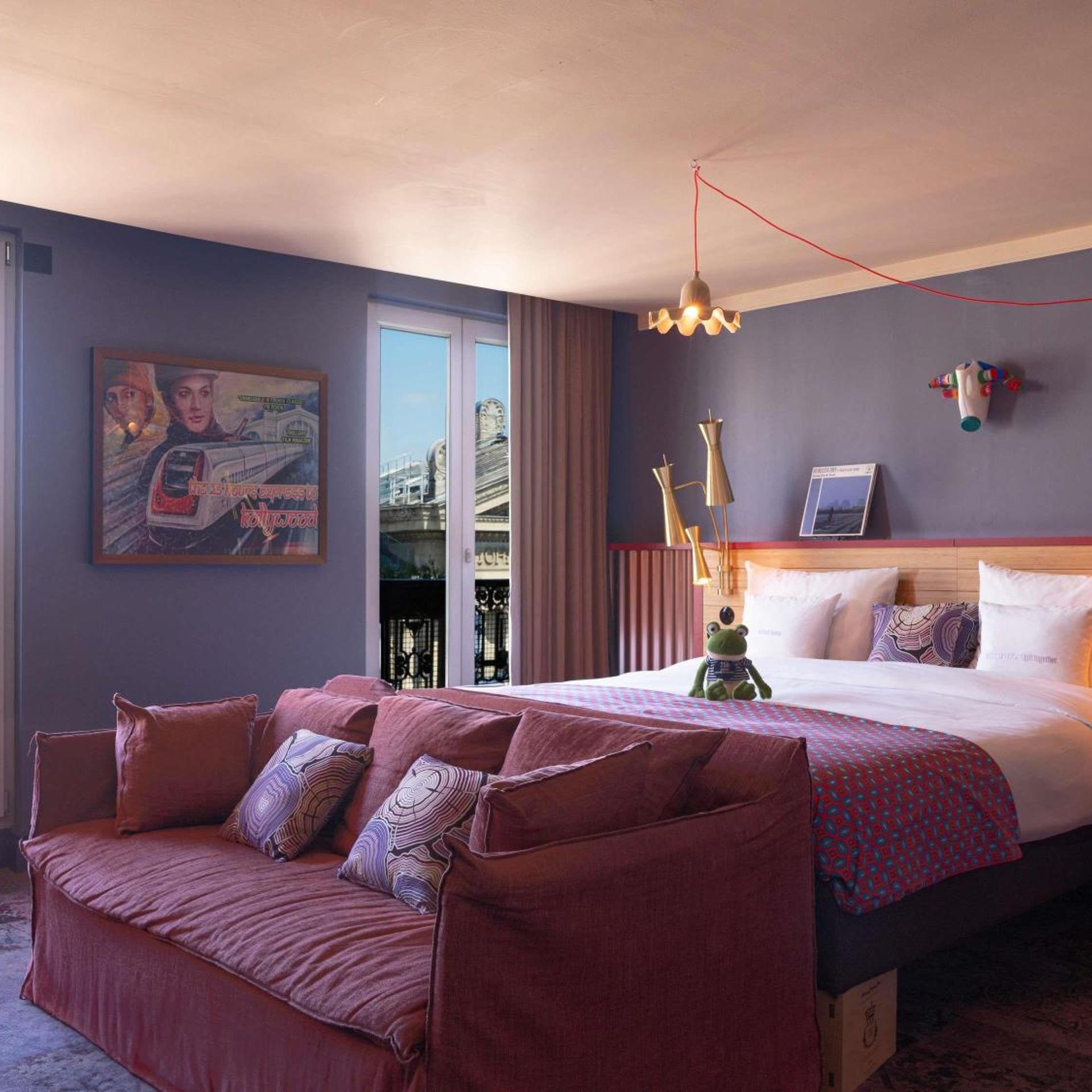 Plus, Double Bed, Xl، 25hours Hotel Paris Terminus Nord 2/4