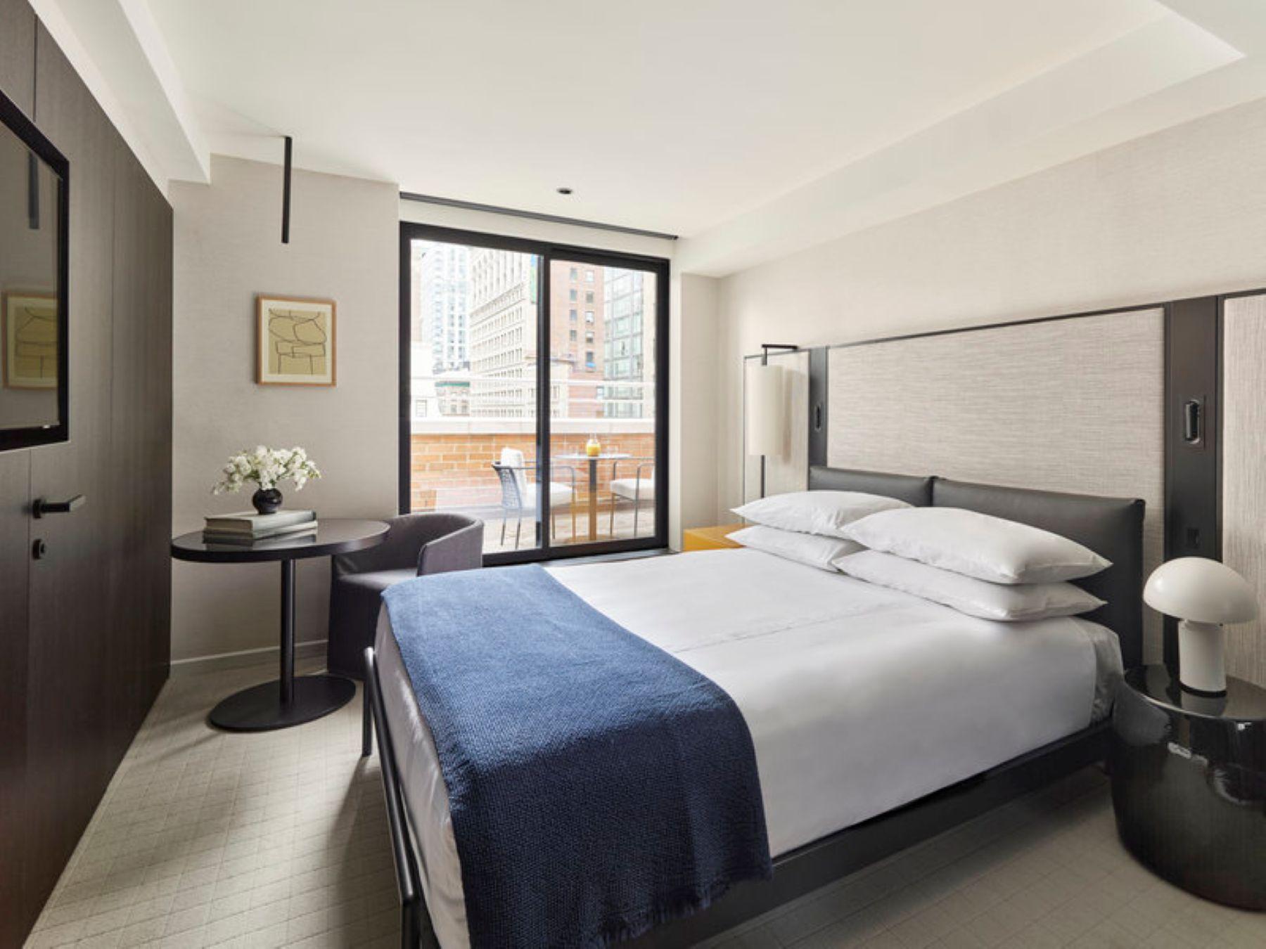 Empire, Premium, Suite, King Bed, Terrace