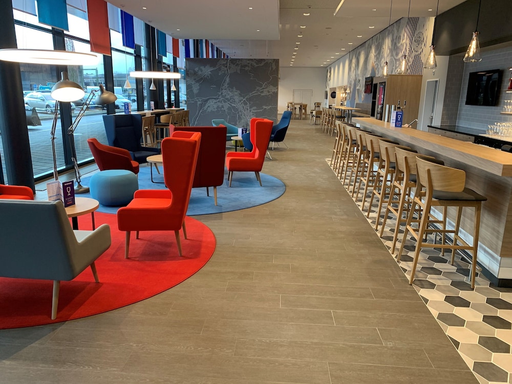 Holiday Inn Express Aarburg - Oftringen 68/80