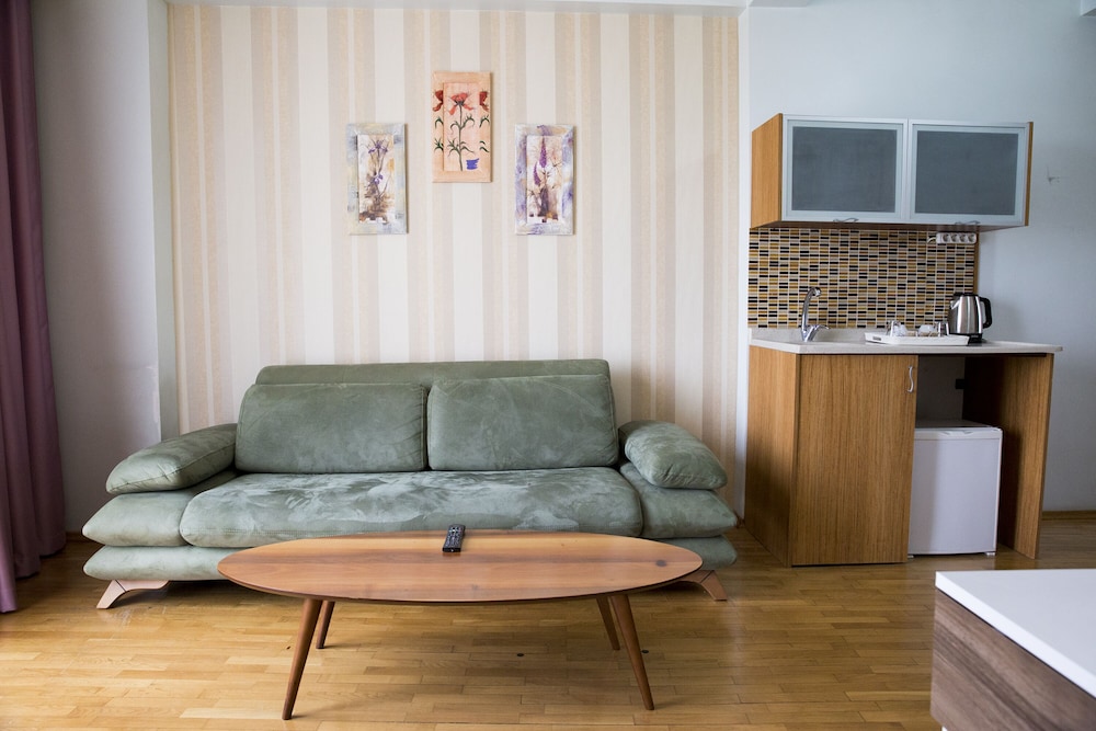 Omar Sultan Suites 15/33