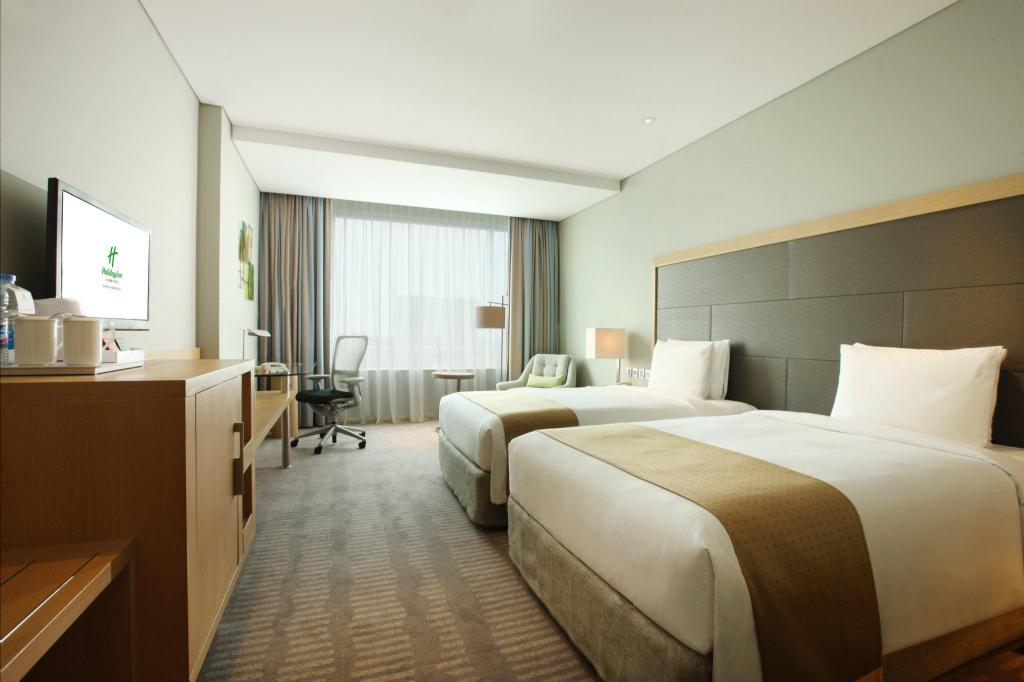 Standard, Twin Beds, Smoking