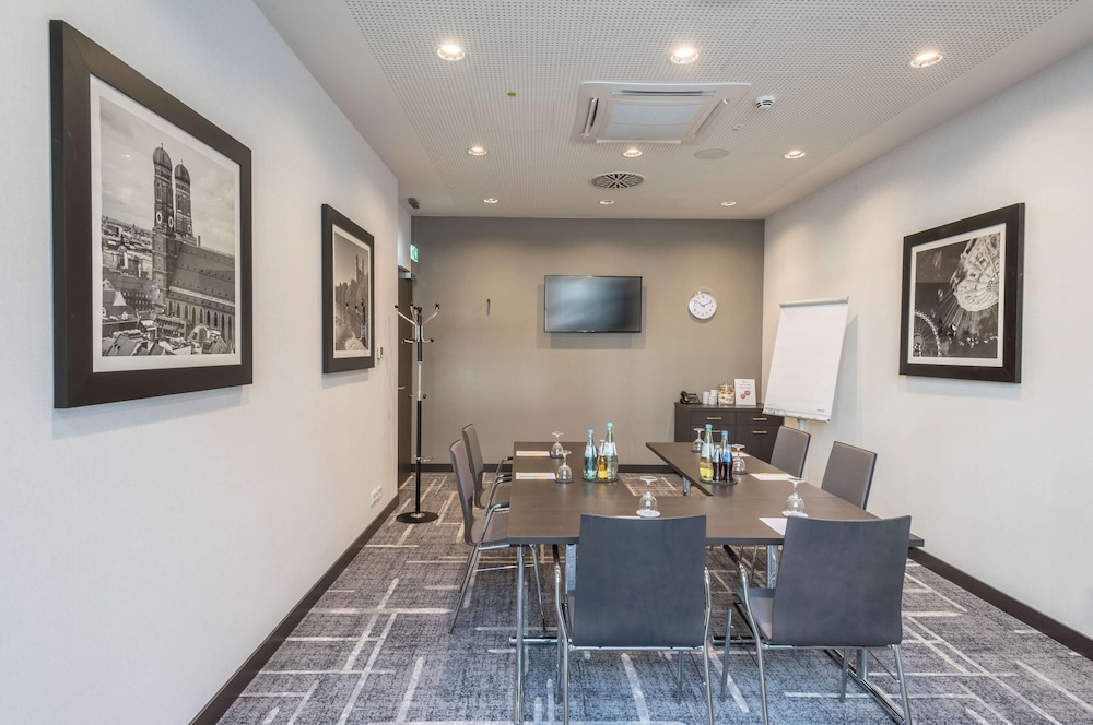 Hilton Garden Inn Munich City West 28/46