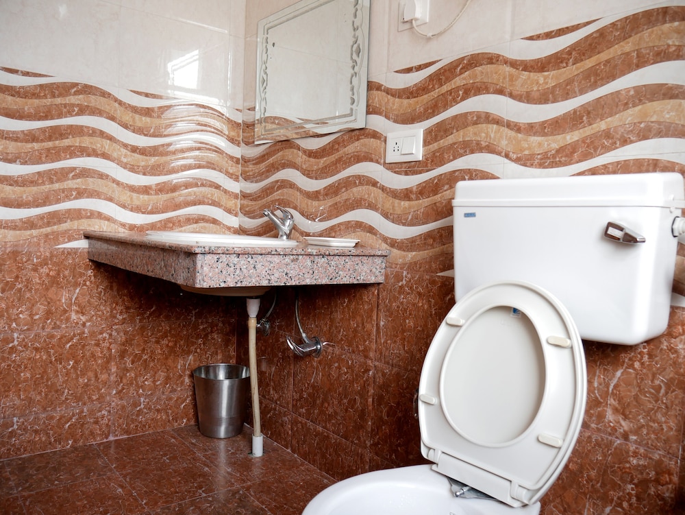 NEW AMBIKA INTERNATIONAL 53/53