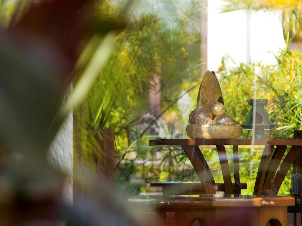 Banyan Tree Tamouda Bay 38/87