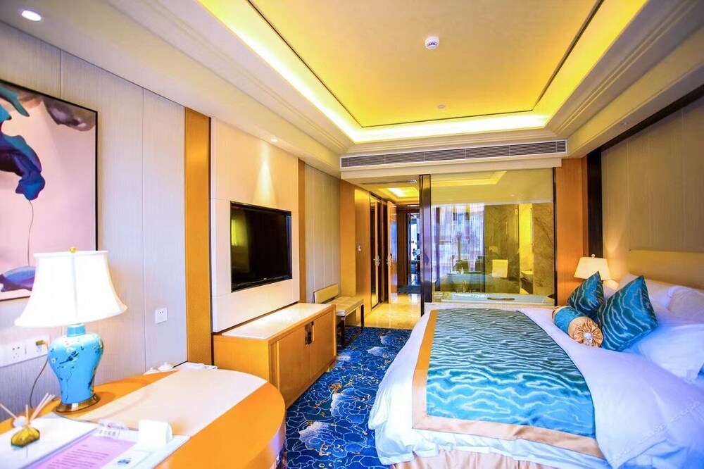 Days Hotel and Suites by Wyndham Ivy Zunyi 5/16