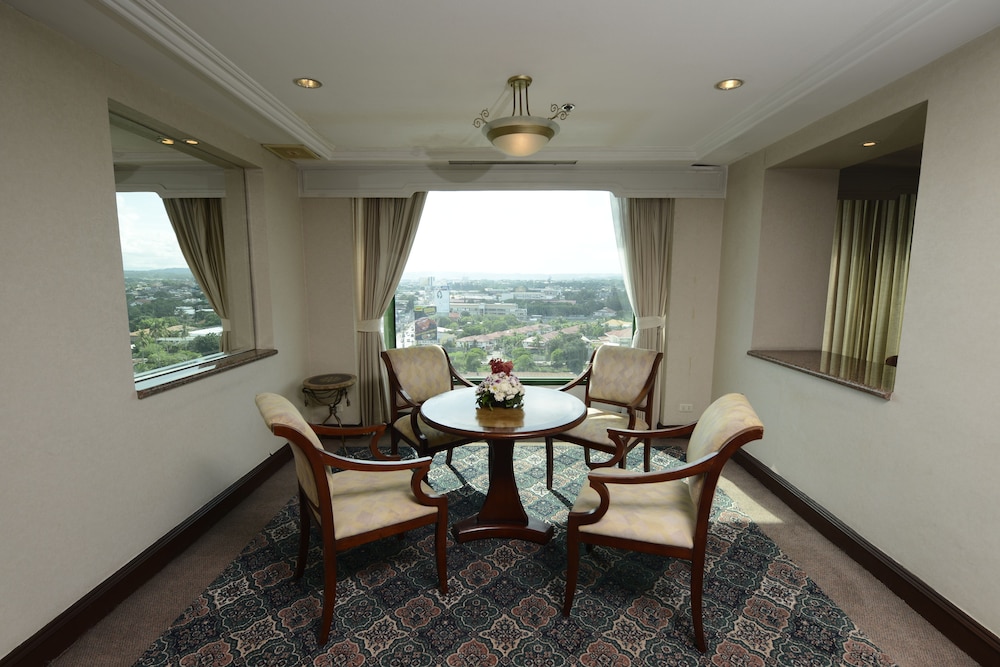 Grand Regal Hotel Davao 32/50