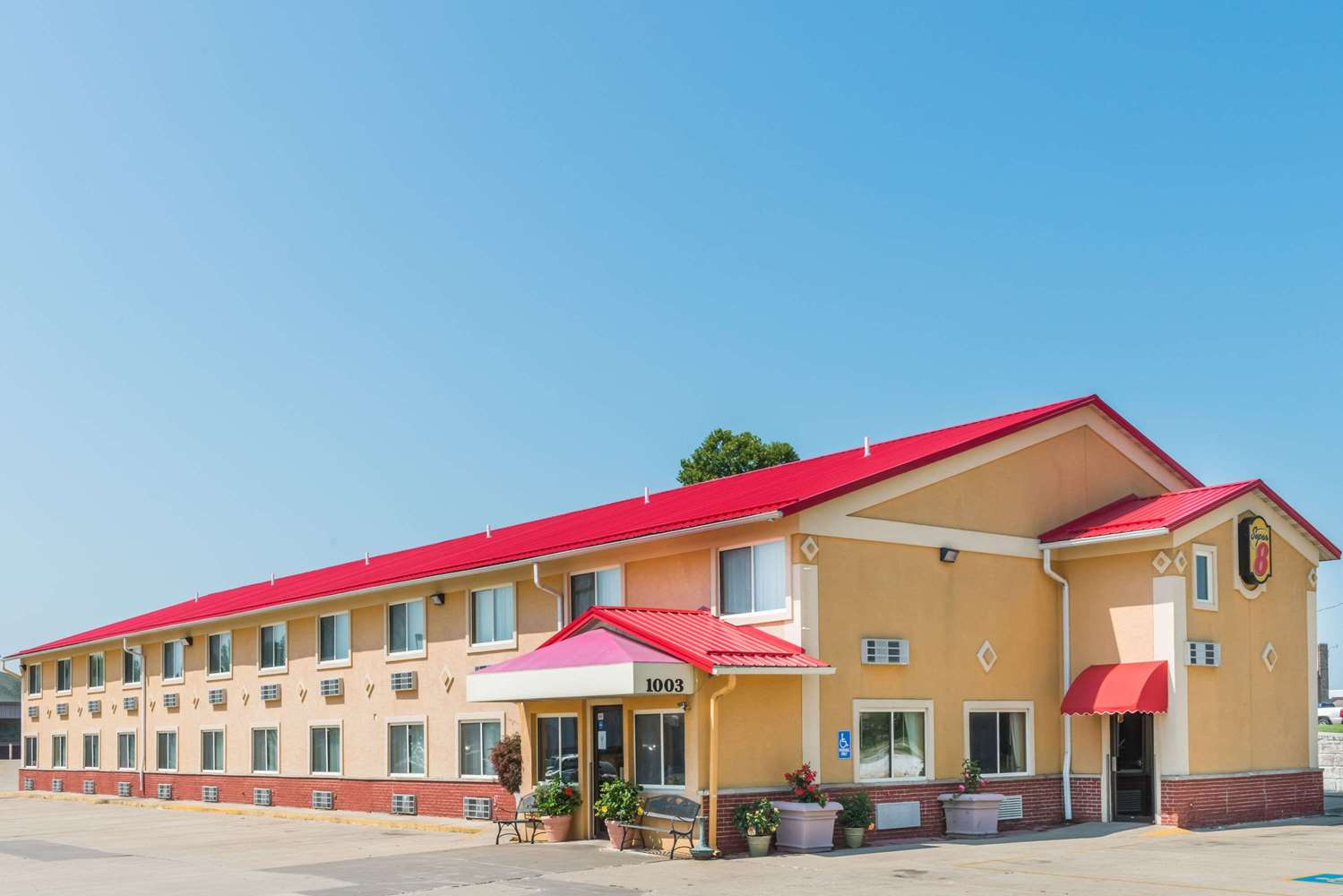 Super 8 By Wyndham Jacksonville 1/9