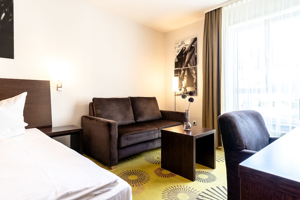 Room, King Bed, Sofa, Xl