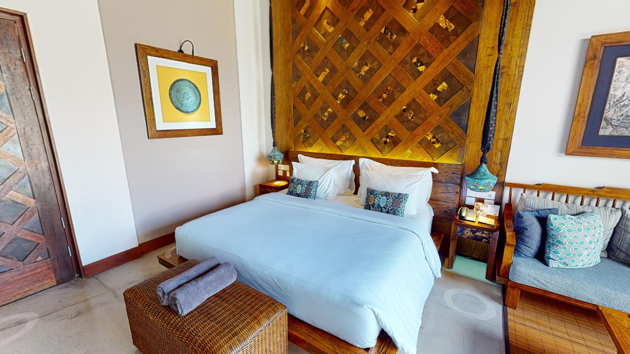 1 Bedroom, Suite, King Bed, Pool Terrace